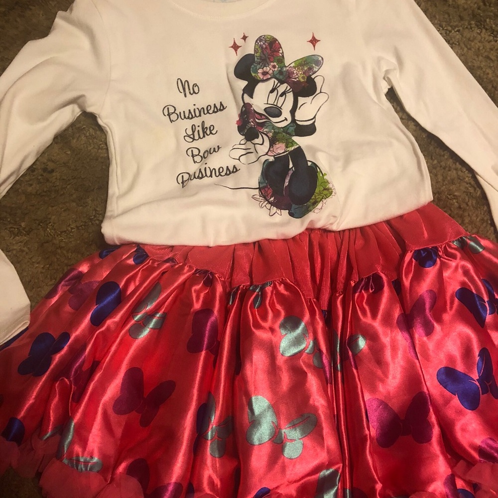 2… yes 2….Disney Outfits!